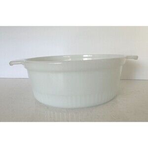 Vintage Anchor Hocking Fire King #1438 Milk Glass 2 Qt Handled Casserole Dish
